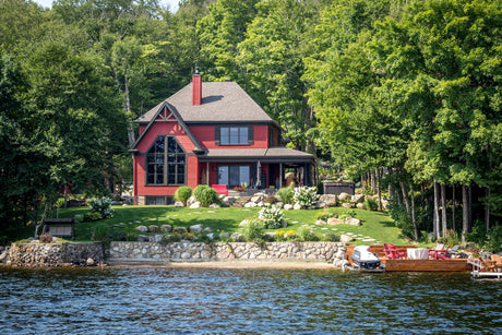 Lake Pulse effectively operates in the finance, insurance, and real estate industry